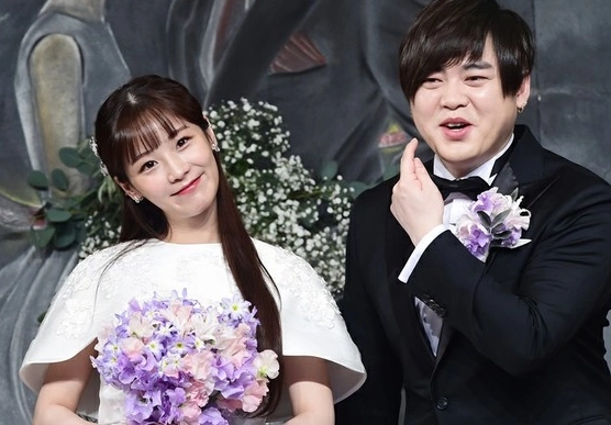 幸せいっぱい 現役で結婚した韓国アイドル7組をご紹介