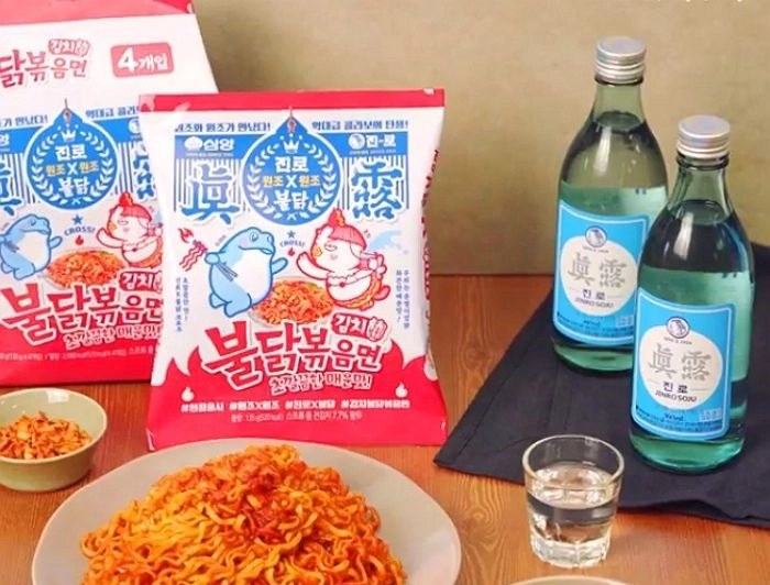 眞露 ジンロ ブルダック キムチブルダックポックンミョン 麺 を発売