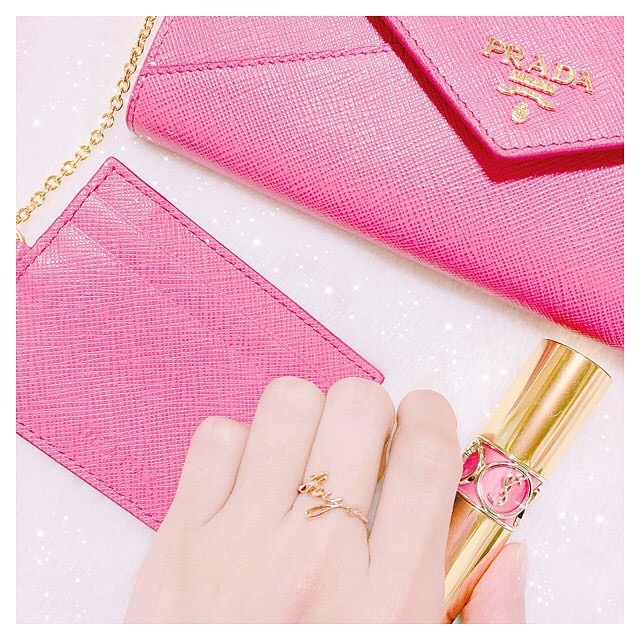韓国女子のお財布チェック♡カード社会の韓国では小さいお財布が人気って本当？